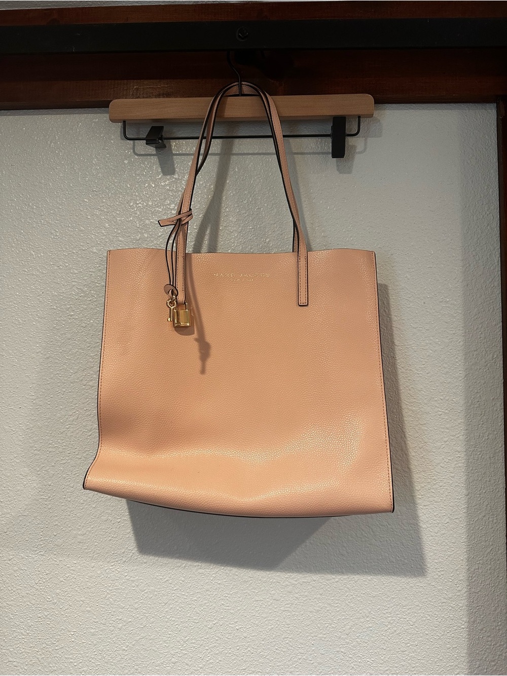 Marc Jacobs Grind Leather Tote with Padlock Charm in Blush
